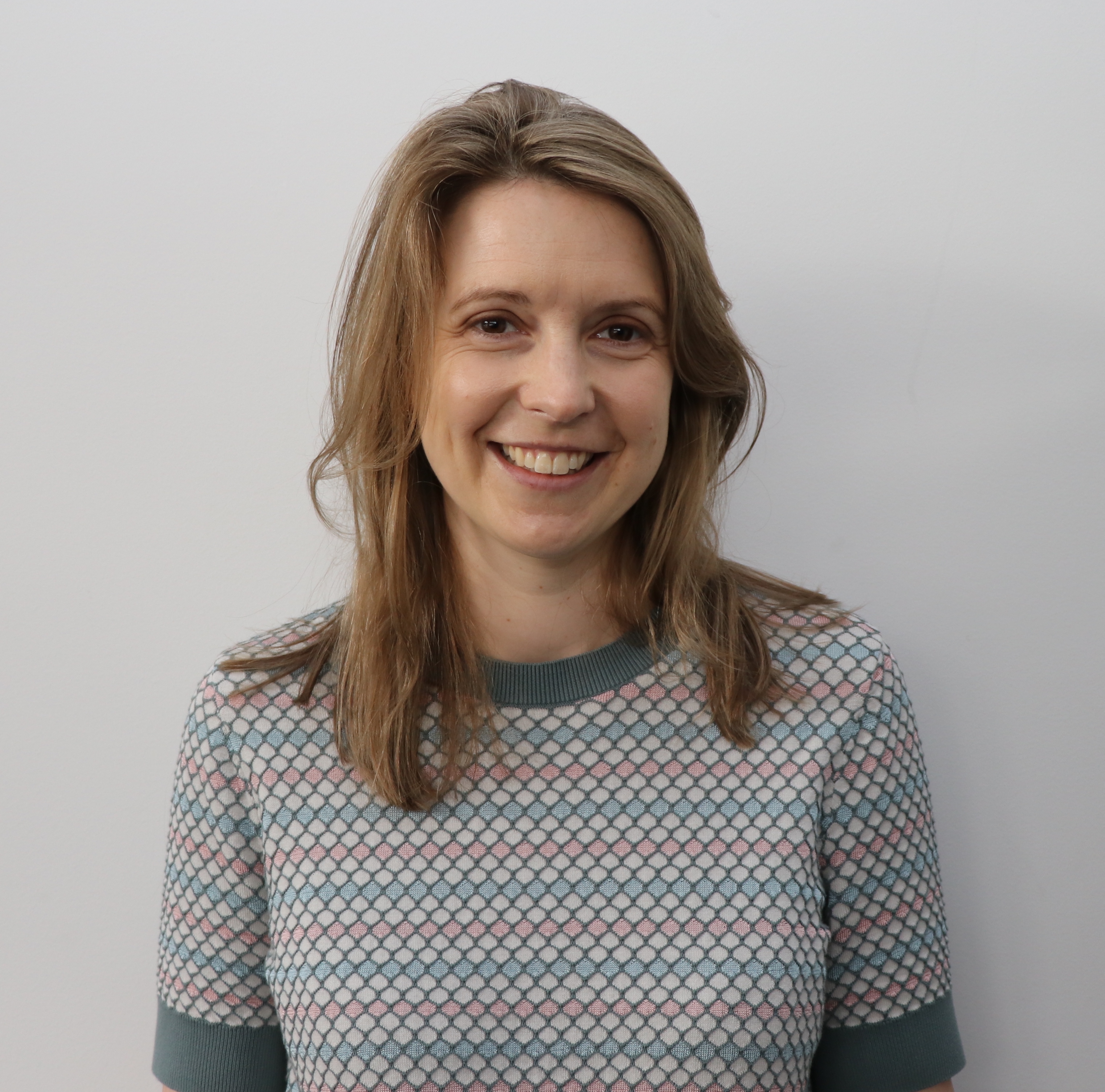Dr Imogen Elsum